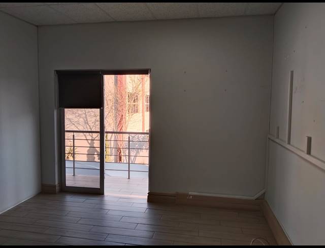 120M² OFFICE TO LET IN MELODIE